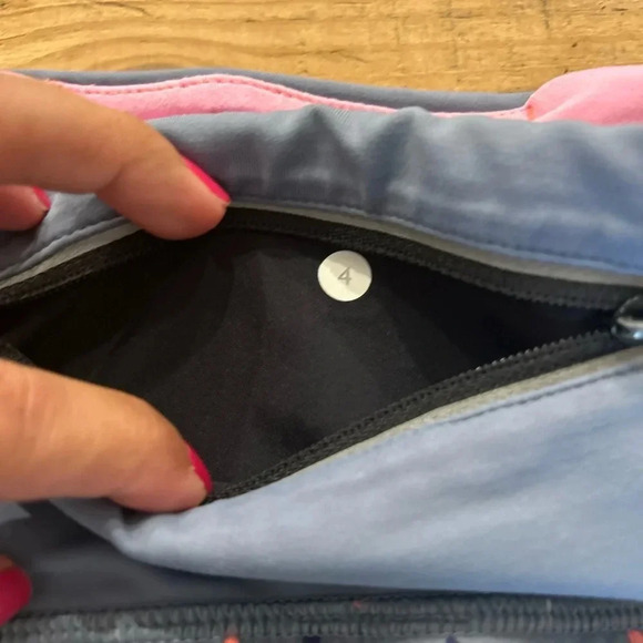 ! Lululemon Run Speed Shorts Block-It Pocket Confetti Cake Multi Blue Deni… - Picture 5 of 8